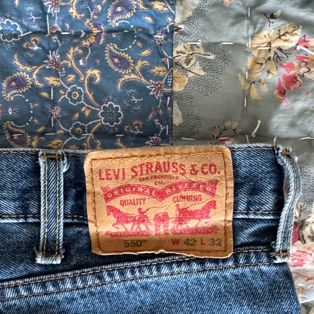 Levi's Classic 550 jeans